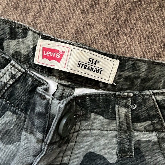Camo Levi’s - Picture 2 of 3